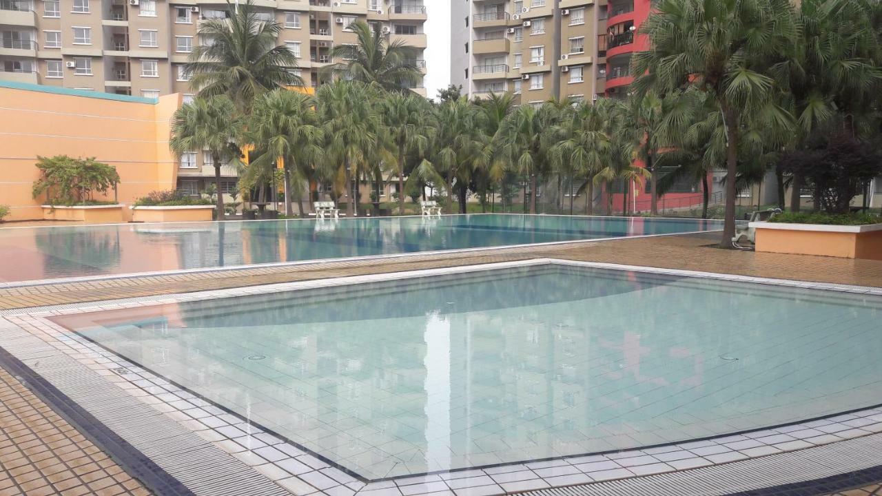 Homestay Haizal Telok Kemang Port Dickson Exterior photo